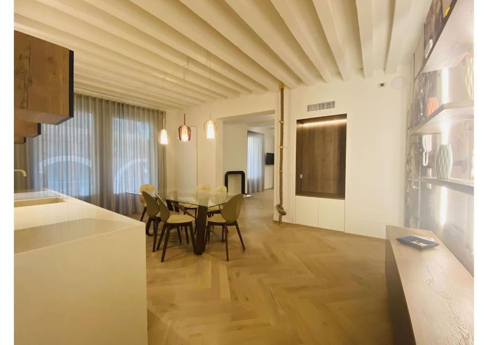Sweet Time Venice, Luxury San Marco Frezzaria Apt! Exterior foto